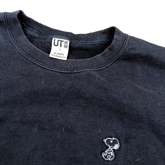 KAWS X Uniqlo Peanuts Sweater XS Black - Picture 6 of 8